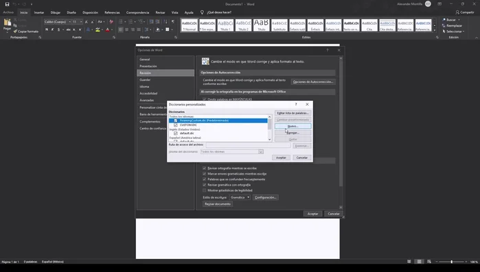 Haz clic en 'Nuevo' para crear un nuevo diccionario personalizado. Dale un nombre (ej: 'Personal') y guarda.