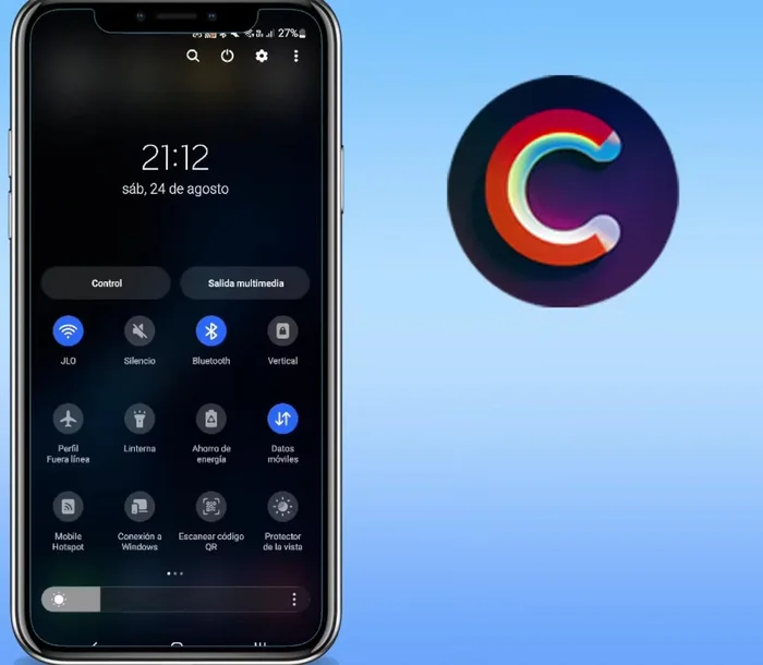 Si aún no la encuentras, presiona en el botón "más", busca la opción y mantenla presionada para moverla al menú principal.