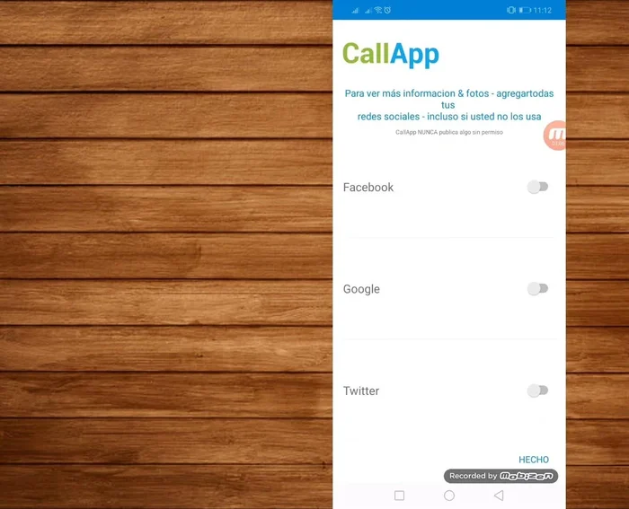 Elige la versión gratuita de la app. (1:13)