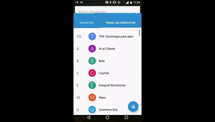 Seleccionar 'Importar/Exportar contactos'.
