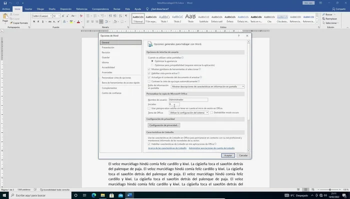 Busca la sección 'Incrustar fuentes en el archivo'.
