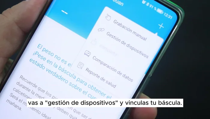 Seleccionar la báscula en la lista de dispositivos Bluetooth y vincularla automáticamente.