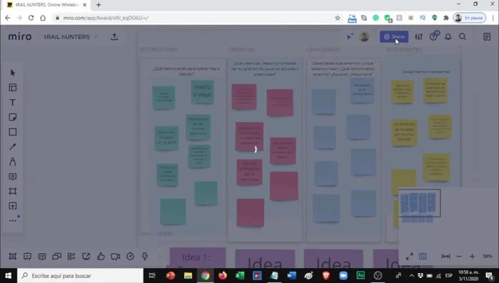 Selecciona la opción 'Invite to board' (o similar, dependiendo de la interfaz).