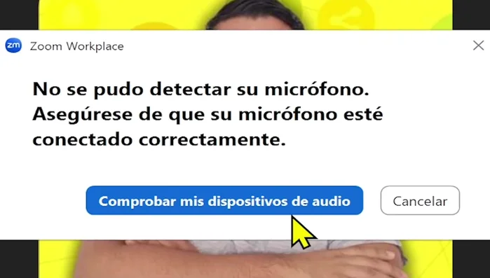 Haz clic en 'Comprobar mis dispositivos de audio' en la configuración de Zoom.