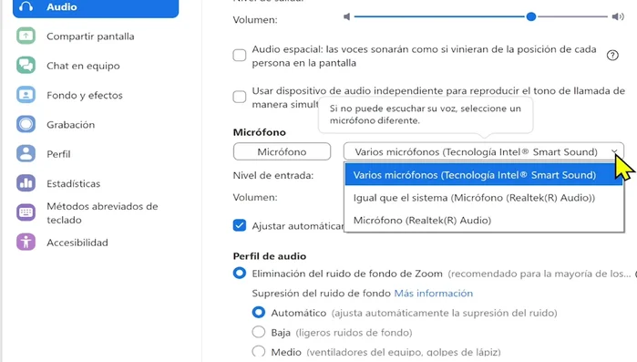 Selecciona tu micrófono de la lista desplegable. Observa la barra azul de nivel de entrada; debe moverse al hablar.