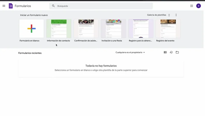 Selecciona la opción 'Formulario en blanco' para comenzar un formulario nuevo.