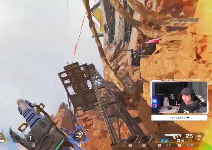 Emplea la tirolina para rescatar compañeros, permitiendo un rápido despliegue en la batalla.