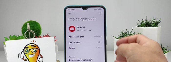 Forzar el cierre y desinstalar la aplicación.