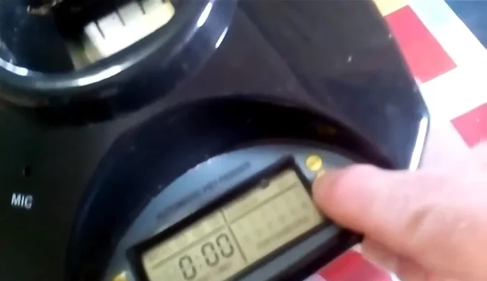 Planifica la alimentación: Anota en un papel los horarios y porciones de comida para cada toma.