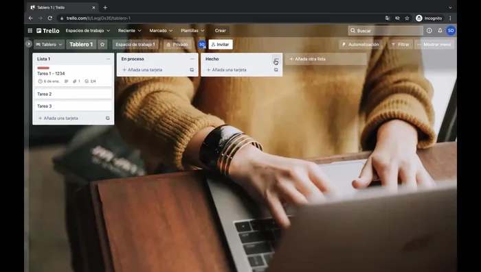Archivar listas o tarjetas si no son necesarias temporalmente (puedes recuperarlas desde 'elementos archivados').