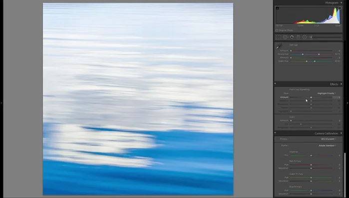 Añadir viñeteado para aumentar el contraste y el interés visual (opcional).