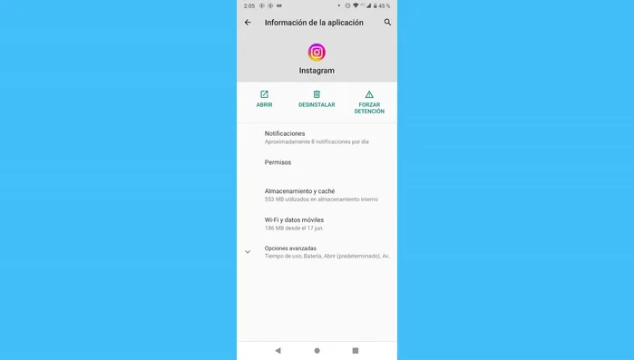 Activar 'Datos en segundo plano'.