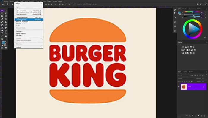 Desaturar el logo y convertir la capa en objeto inteligente.