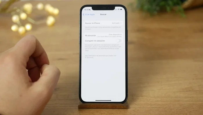 Acceder a iCloud (iPhone): En un ordenador o móvil, ve a 'icloud.com/find' e inicia sesión con el Apple ID del iPhone perdido.