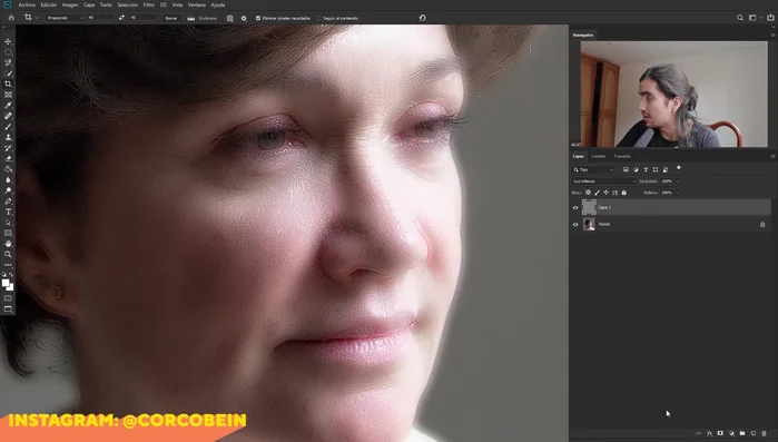 Utilizar un pincel suave con color negro para ocultar el efecto de suavizado en las áreas donde no se desea (ej: ojos, cabello). Usar blanco para aplicar el efecto.