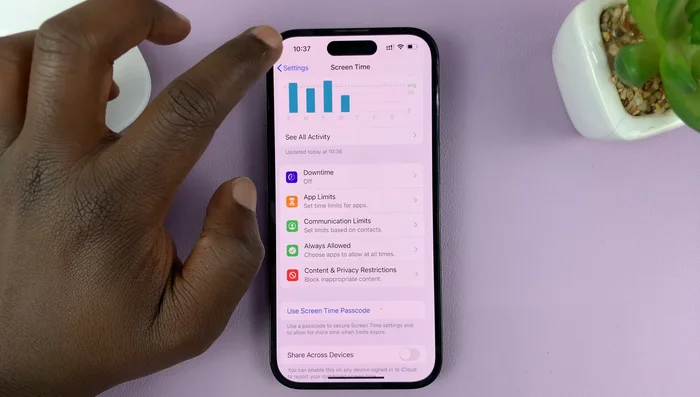 Presionar el botón Atrás para volver a la pantalla de inicio.