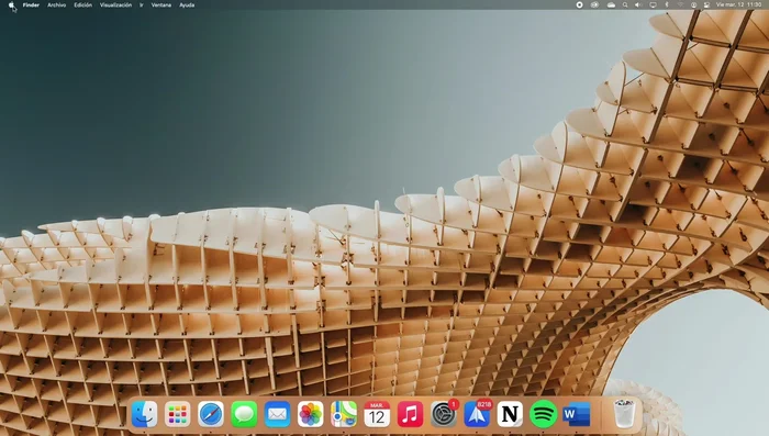 Forzar el cierre de una aplicación: Desde el menú Apple, seleccionar 'Forzar salida' y elegir la aplicación.