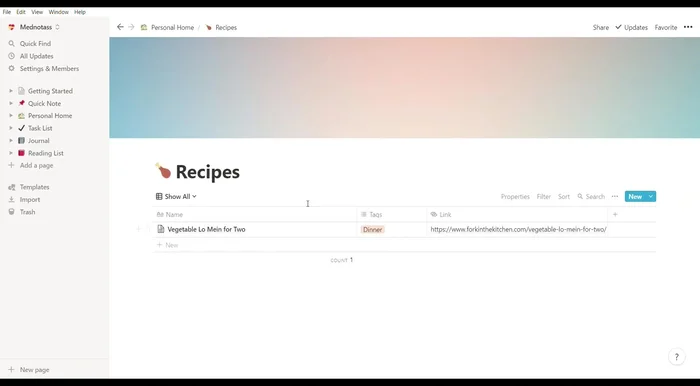 Edición de páginas: Personaliza el nombre, agrega una portada (imagen), utiliza galerías, y edita el texto con opciones de formato.