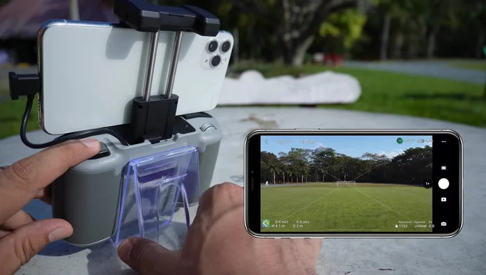 Dial del estabilizador: Controla la inclinación del estabilizador. Mantén presionado el botón FN para usar el dial como control de zoom.
