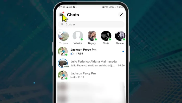 Desliza hacia abajo y busca la opción 'Privacidad y seguridad'.