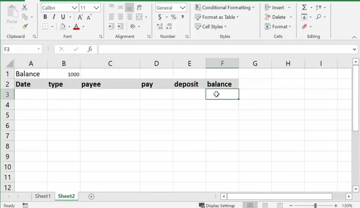 En la primera fila debajo de los encabezados, ingresar el saldo inicial en la columna 'Saldo' utilizando una fórmula que refiera a la celda B1 (=B1).