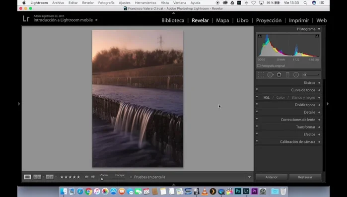 Abrir Lightroom y seleccionar la fotografía.