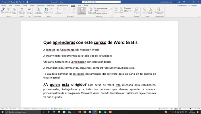Haz clic en 'Ortografía y Gramática' (en el grupo 'Revisión' o usando la barra de búsqueda).