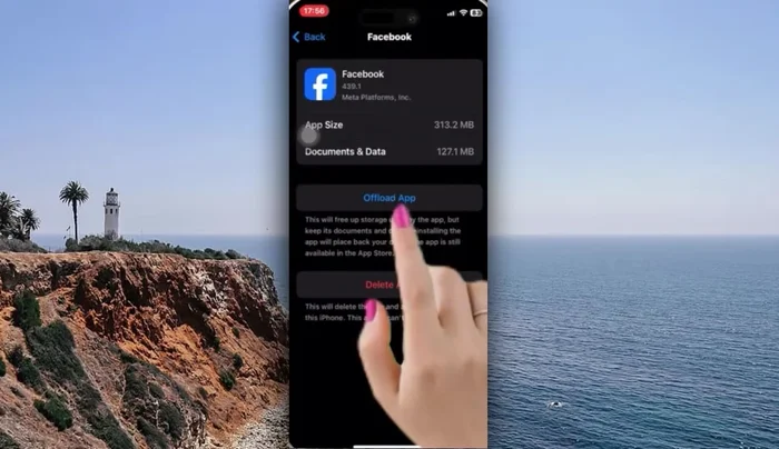 Abre la aplicación de Facebook, pulsa el icono de menú y luego 'Configuración'.