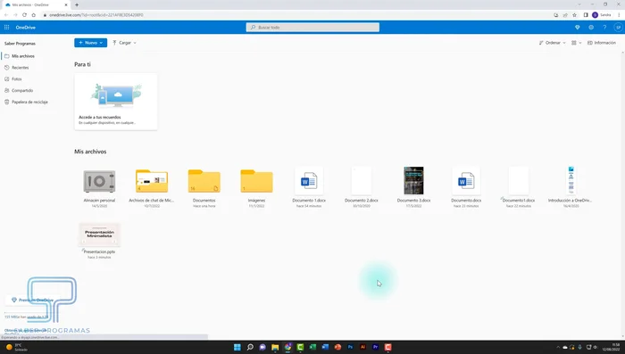 Añadir Archivos y Carpetas en OneDrive Online: Puedes subir archivos desde tu ordenador, crear nuevas carpetas para organizar tus documentos, y mover archivos entre carpetas.