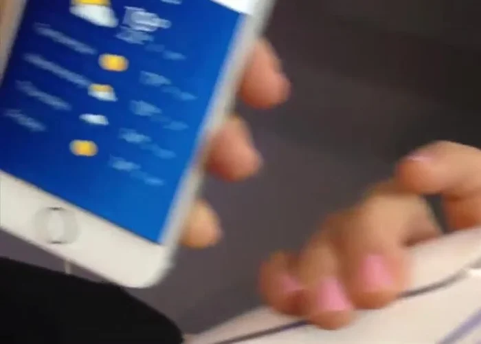 Cepilla toda la boca de manera uniforme durante los dos minutos recomendados por los dentistas.