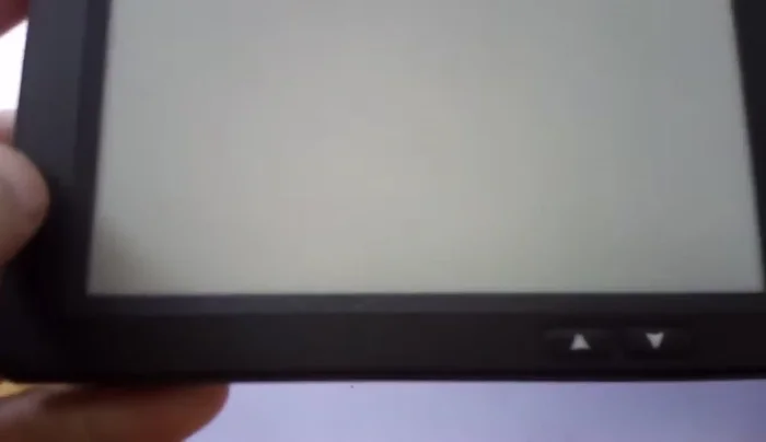 Montar el lector y probar la actualización de firmware. Se utiliza la combinación de teclas volumen abajo + power para iniciar el proceso.