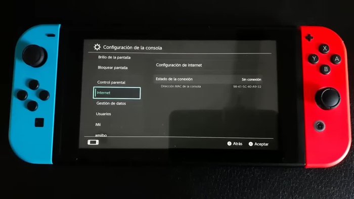 Selecciona 'Configuración de internet'.