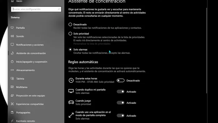 Desactivar el 'Asistente de concentración' en Windows para recibir todas las notificaciones.