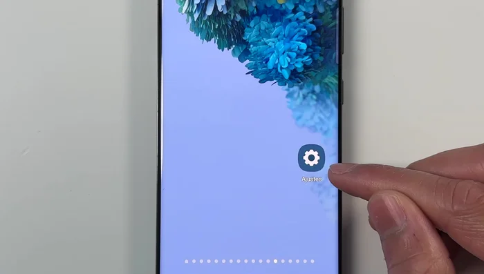 Entra en la sección de 'Aplicaciones'. La ubicación exacta puede variar ligeramente según la marca y versión de Android.