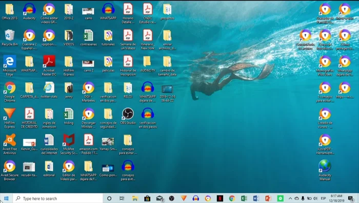 Selecciona 'Seguridad de Windows' o 'Windows Defender' (dependiendo de tu versión de Windows).