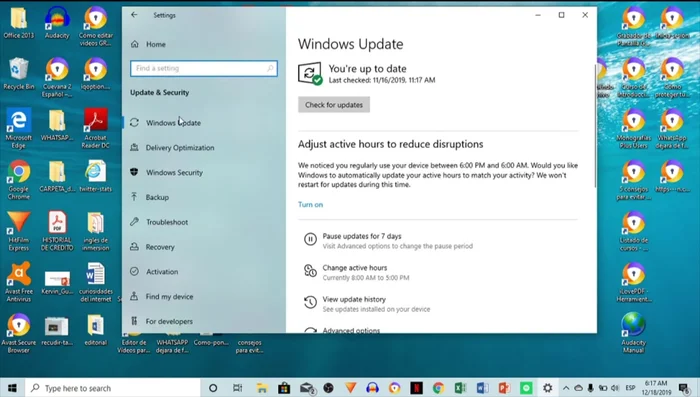 Selecciona 'Seguridad de Windows' o 'Windows Defender' (dependiendo de tu versión de Windows).