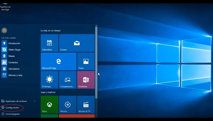 Acceder a la configuración de Windows (Ajustes > Aplicaciones) y buscar 'Autofirma'. Desinstalar la aplicación.